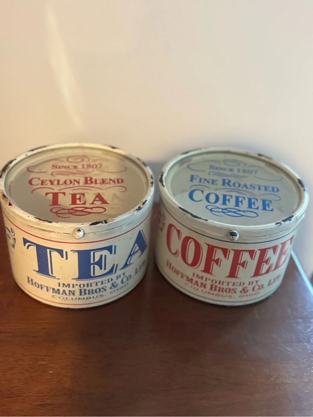 Hoffman Bros Ceylon Blend Tea Canister - Cream and Red